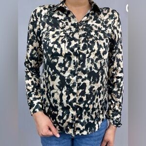 NWT H&M smooth and silky button-up blouse Size XS